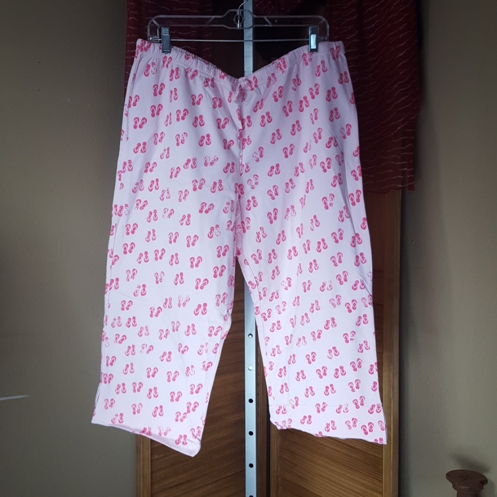 Nwot, pajama bottoms - Picture 1 of 3
